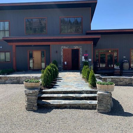 Wesbert Winery & Guest Suites Пентиктон Экстерьер фото
