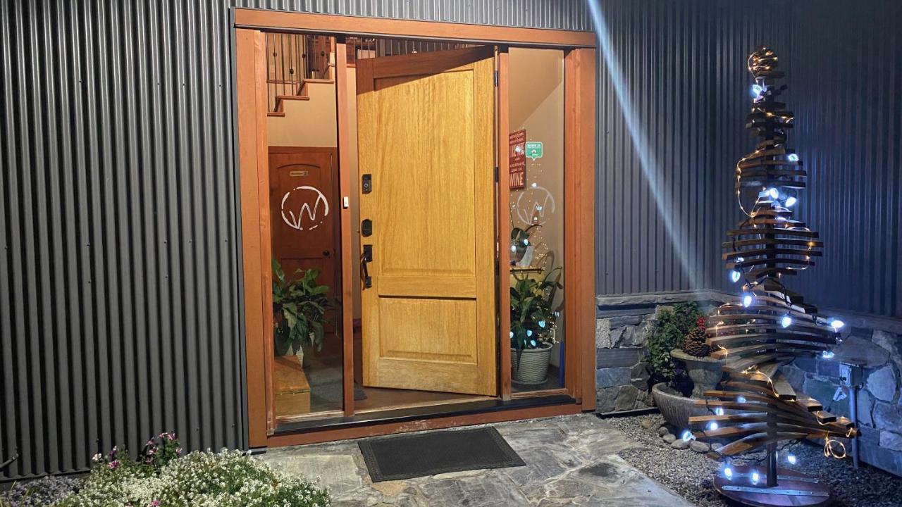 Wesbert Winery & Guest Suites Пентиктон Экстерьер фото